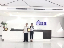熱烈祝賀張總簽約創(chuàng)綠家鄭州市縣級(jí)代理！