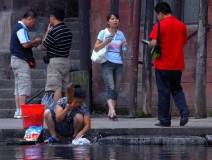 使用洗衣粉會導致環(huán)境污染嗎？
